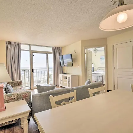 Oceanfront Condo With Perks In Bay Watch Resort